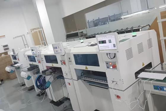 CHM-551 Fully Automatic 4 heads SMT Pick and Place Machine 0201, Auto Nozzle Change
