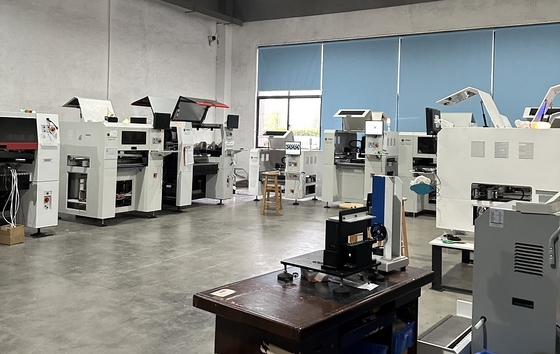 Table Top CHM-650 High Precision 4 Heads SMT PCB Component Mounting Machine
