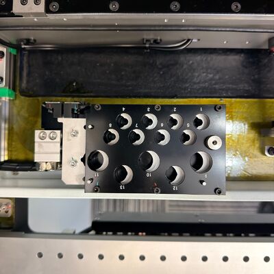 Universal PCB SMD Pick And Place Machine Full Automatic With Base CHM-551